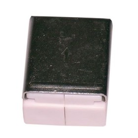 Giunzione in plastica con copertura in metallo bianco