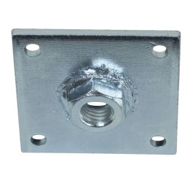 Piastra mm.50x50 c/dado saldato m8